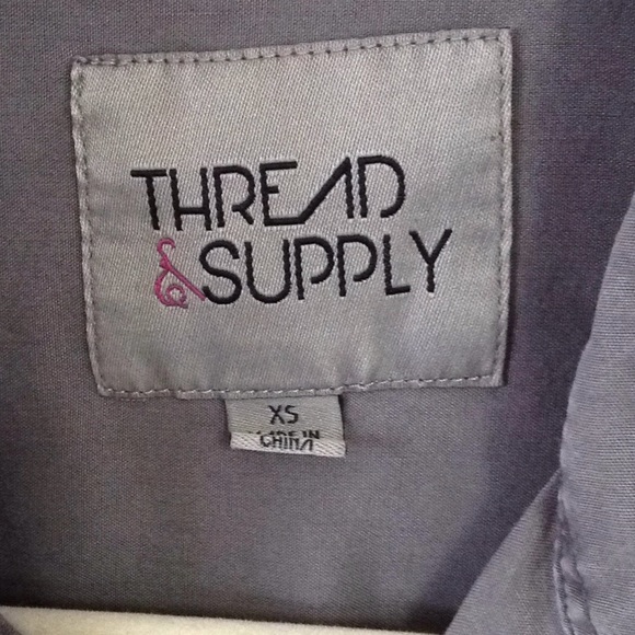 Thread & Supply gray blouse sz xs - Picture 2 of 5